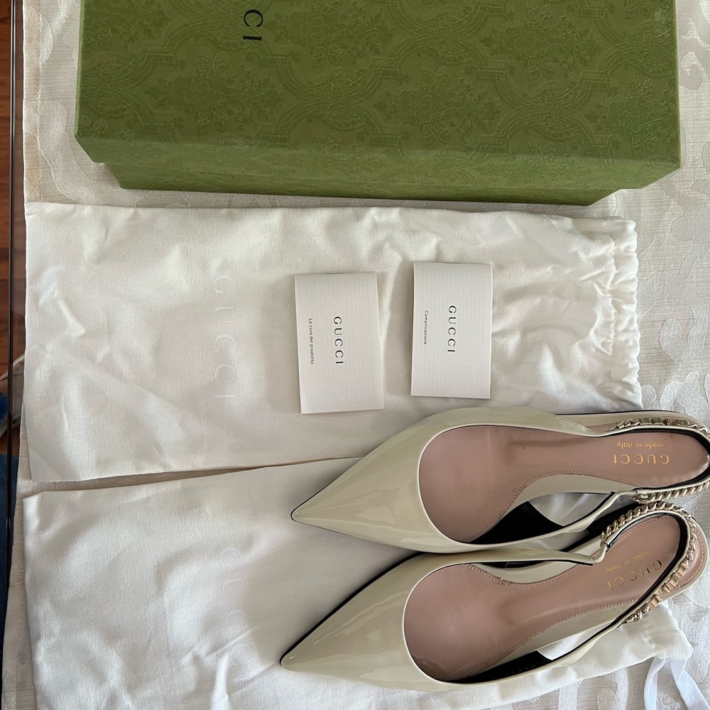 Gucci Women's Beige Patent Leather